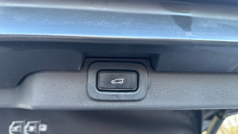 Land Rover Discovery 2.0 P300 R-Dynamic S 5dr Auto Petrol Station Wagon